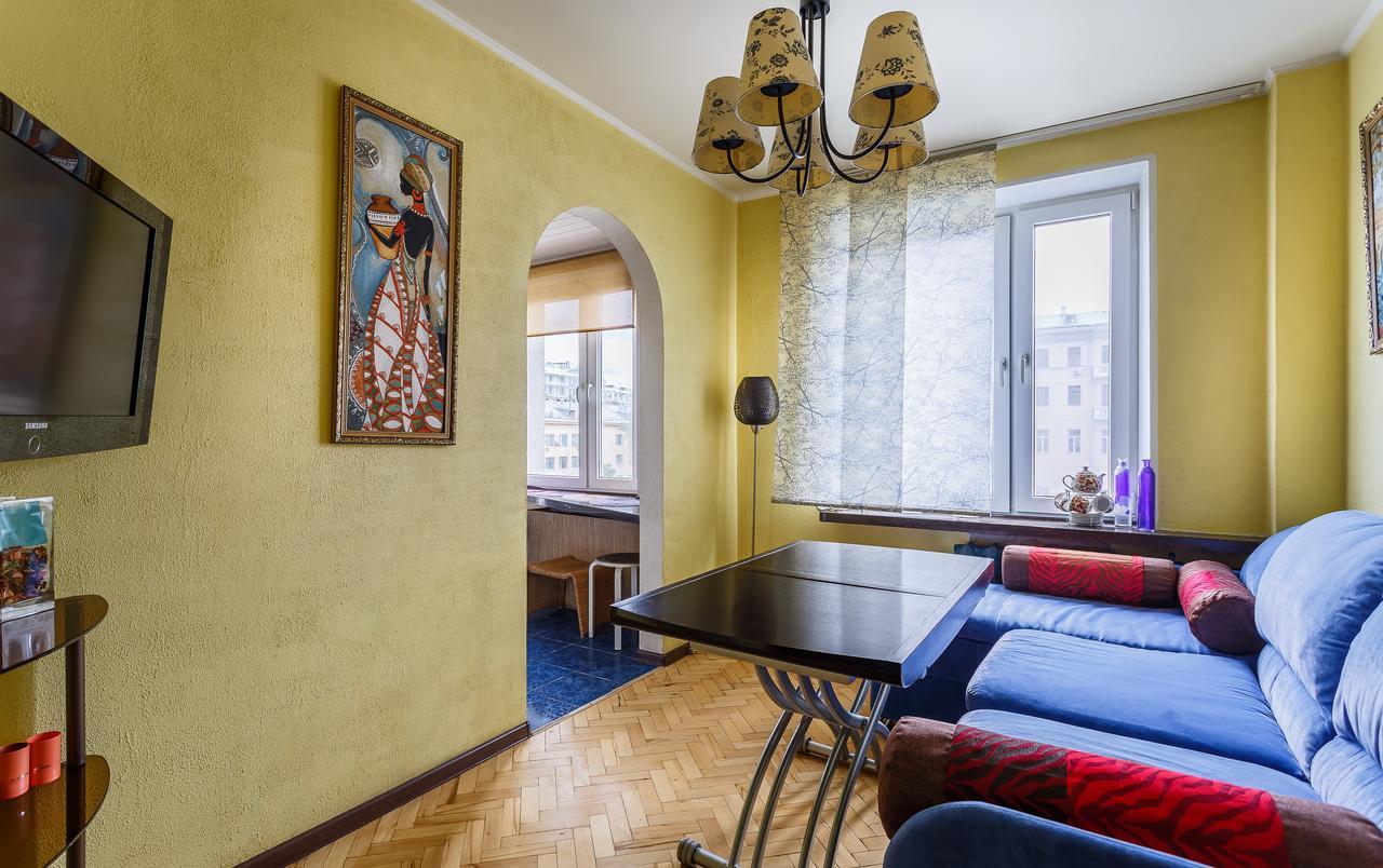 Apartamenty Na Bolsoi Akimanke 32 Mosca Esterno foto